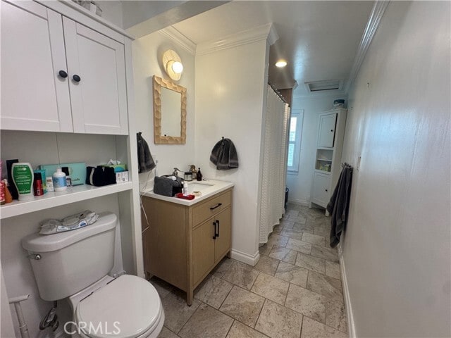 Building Photo - 800 Skyland Dr