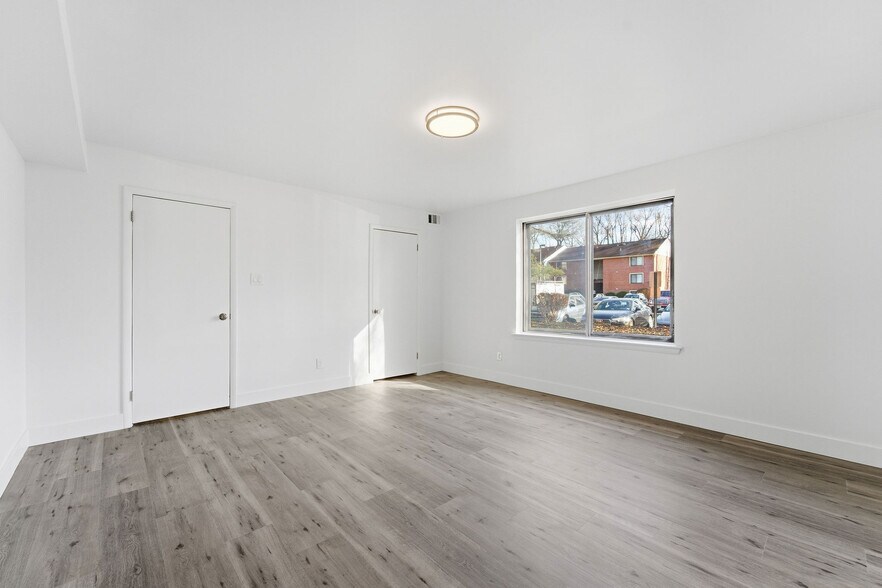 Building Photo - 113 Echelon Rd