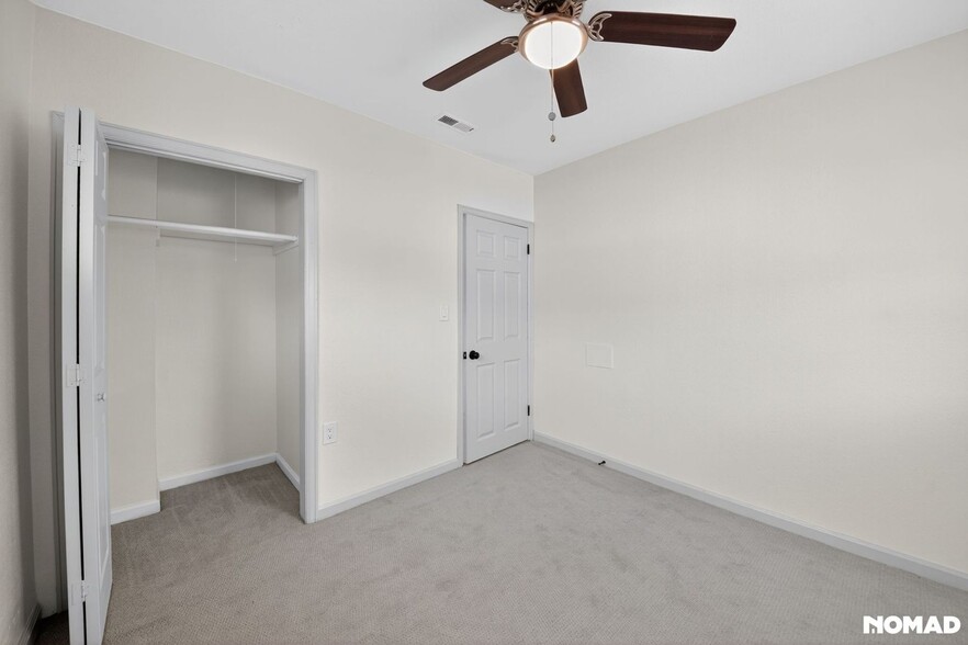 Building Photo - 4325 S Cherokee St