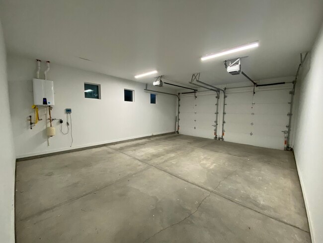 Building Photo - 844 Tijeras Ave NW