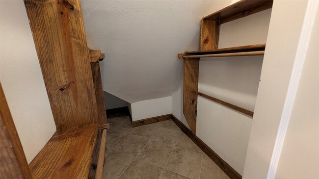 Building Photo - 702 Paschall St