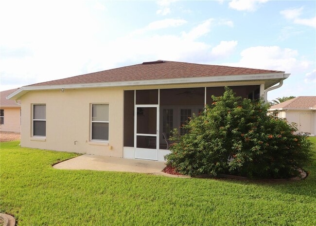 Building Photo - 5532 Sir Churchill Dr