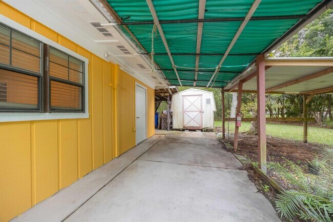 Building Photo - 7557 U.S. Rte 1