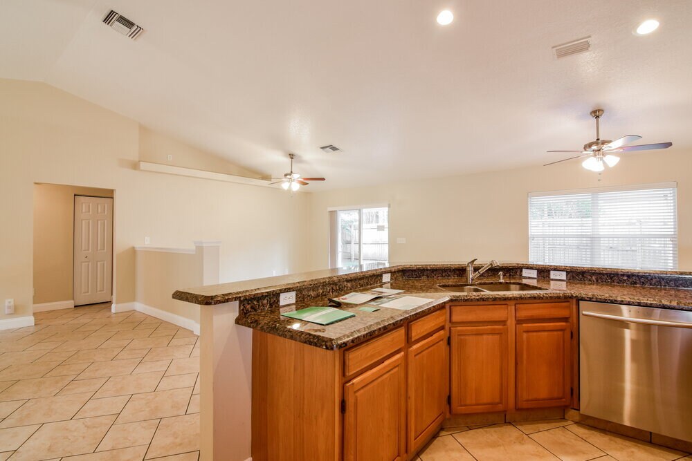 Building Photo - 23214 Sierra Rd