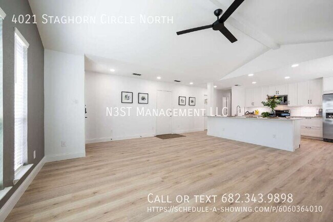 Building Photo - 4021 Staghorn Cir N