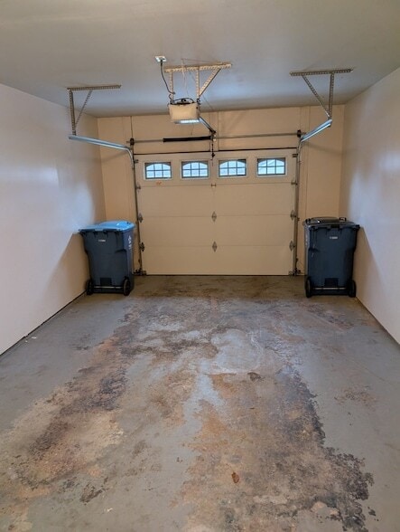 Building Photo - 114 Wright Dr