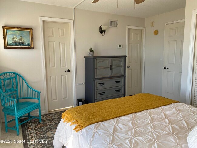 Building Photo - 1369 Jimmy Buffett Mem Hwy