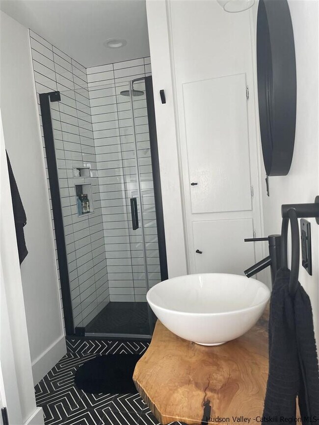 Building Photo - 298 Lucas Ave