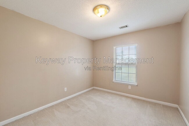 Building Photo - 3495 Essex Pl