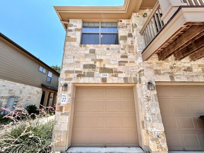 Building Photo - 1310 W Parmer Ln