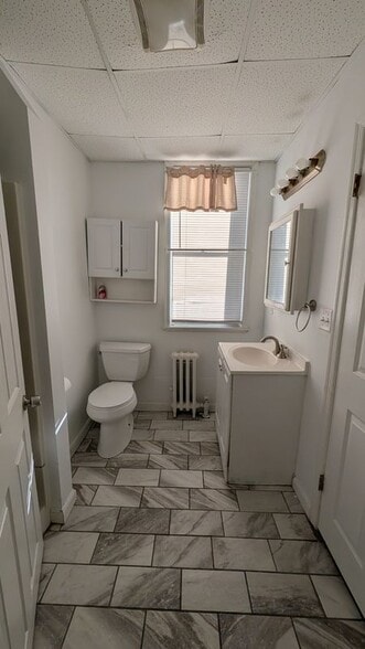 Building Photo - 1102 Taylor Ave