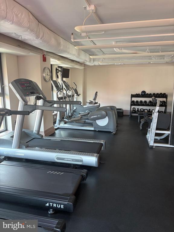 Building Photo - 777 7th St NW