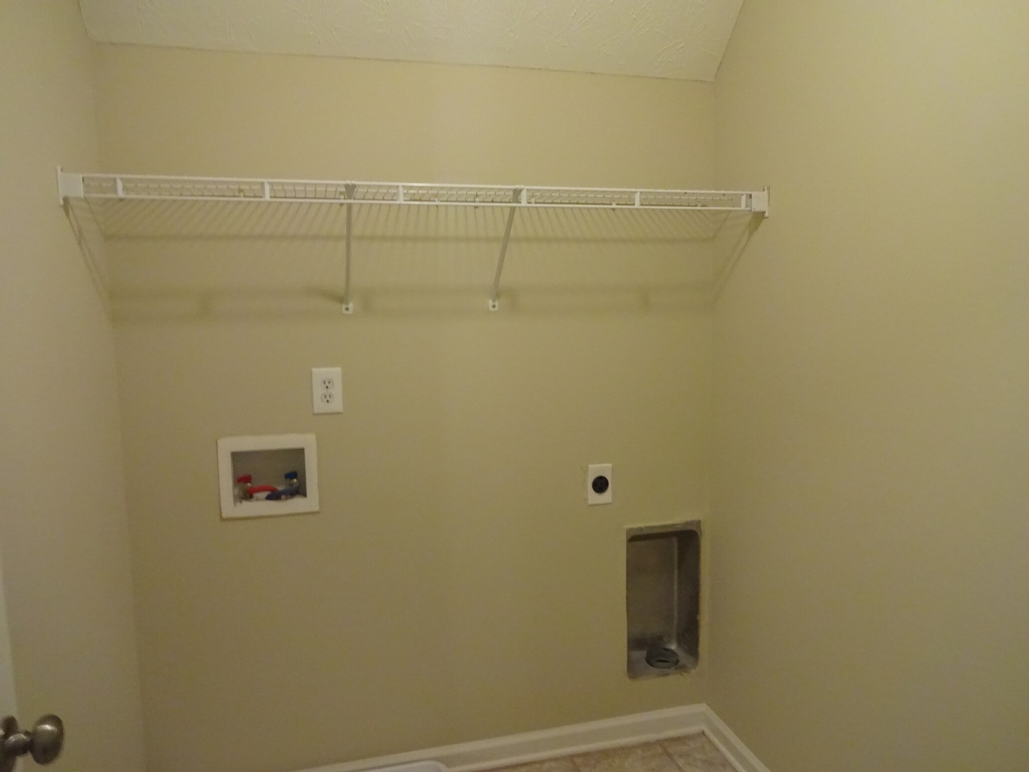 Building Photo - 1302 River Club Dr NE