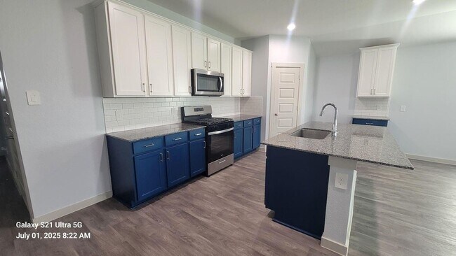 Building Photo - 10627 Great Basin Dr