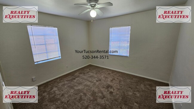 Building Photo - Silverlake Rd & Aviation Rd 3 Bedroom 1 ba...