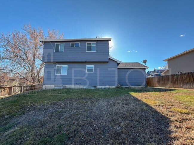 Building Photo - 3498 Mountainside Dr