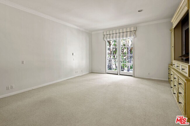 Building Photo - 11500 San Vicente Blvd