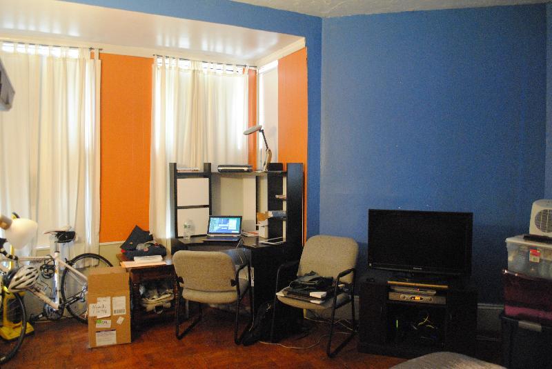 Images are representative samples of the advertised unit. Actual units shown during tours may differ - 248 W Newton St