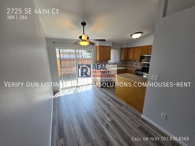 Building Photo - 2725 SE 44th Ct