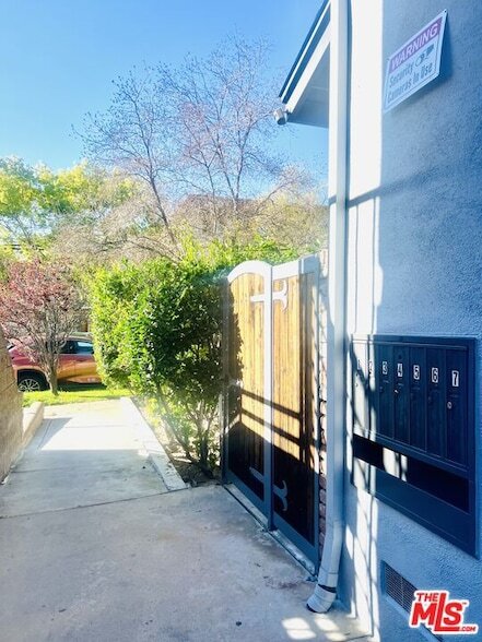 Building Photo - 1132 Alameda Ave