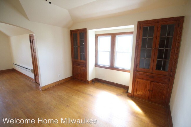 Building Photo - 4703 N 39th St