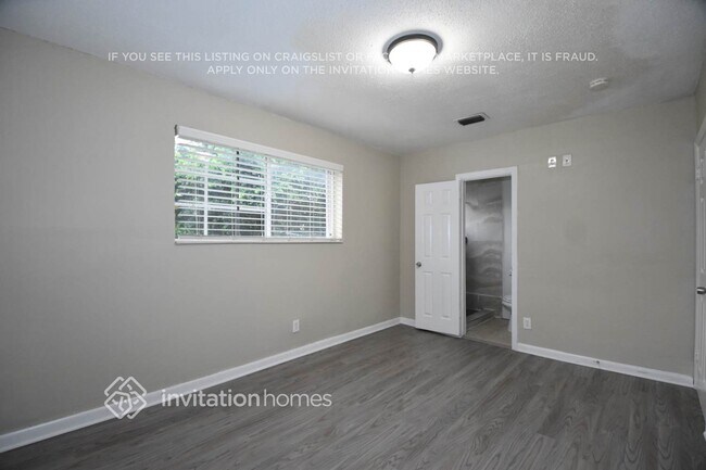 Building Photo - 7760 SW 18th Terrace