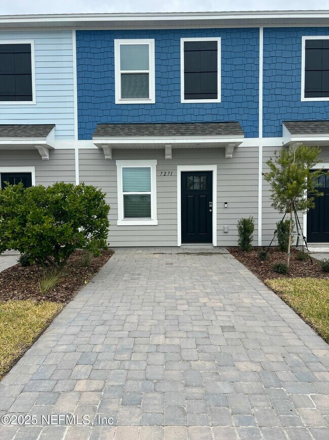 Building Photo - 7271 Sabal Ter