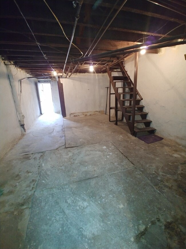 Building Photo - Olney Area-Great rental home