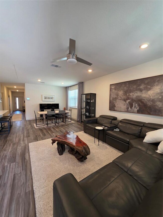 Building Photo - 8415 Linda Michelle Ln