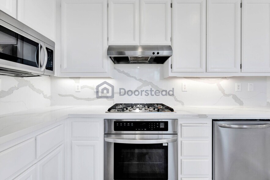 Building Photo - 3447 Quarry Park Dr