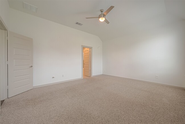 Building Photo - 29326 Red Rocks Pk Dr