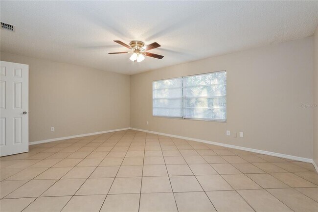 Building Photo - 2518 Bon Air Dr