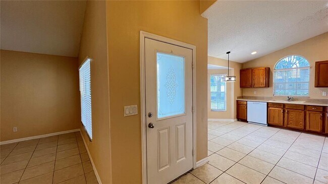 Building Photo - 15915 Heron Hill St