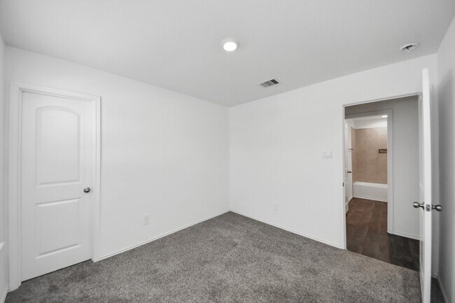 Building Photo - 21314 Sleepy Willow St
