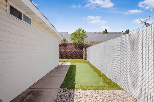 Building Photo - 146 S 1930 W