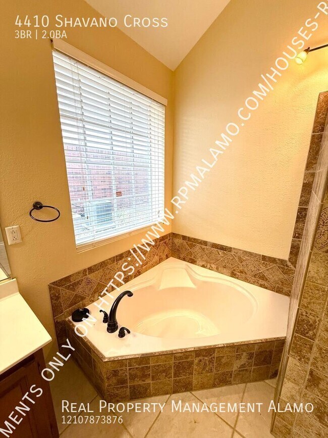 Building Photo - 4410 Shavano Cross