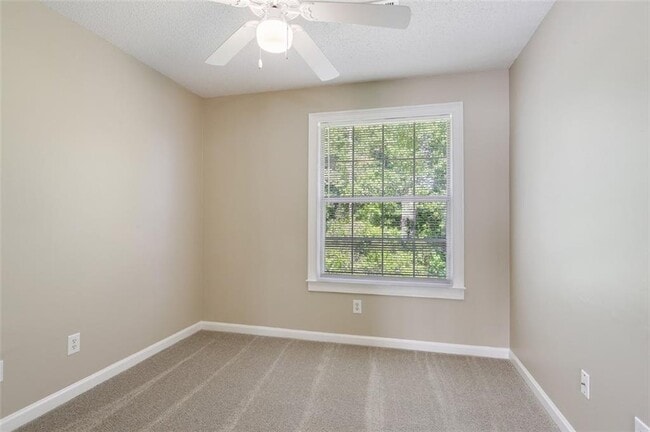 Building Photo - 312 Eagle Way