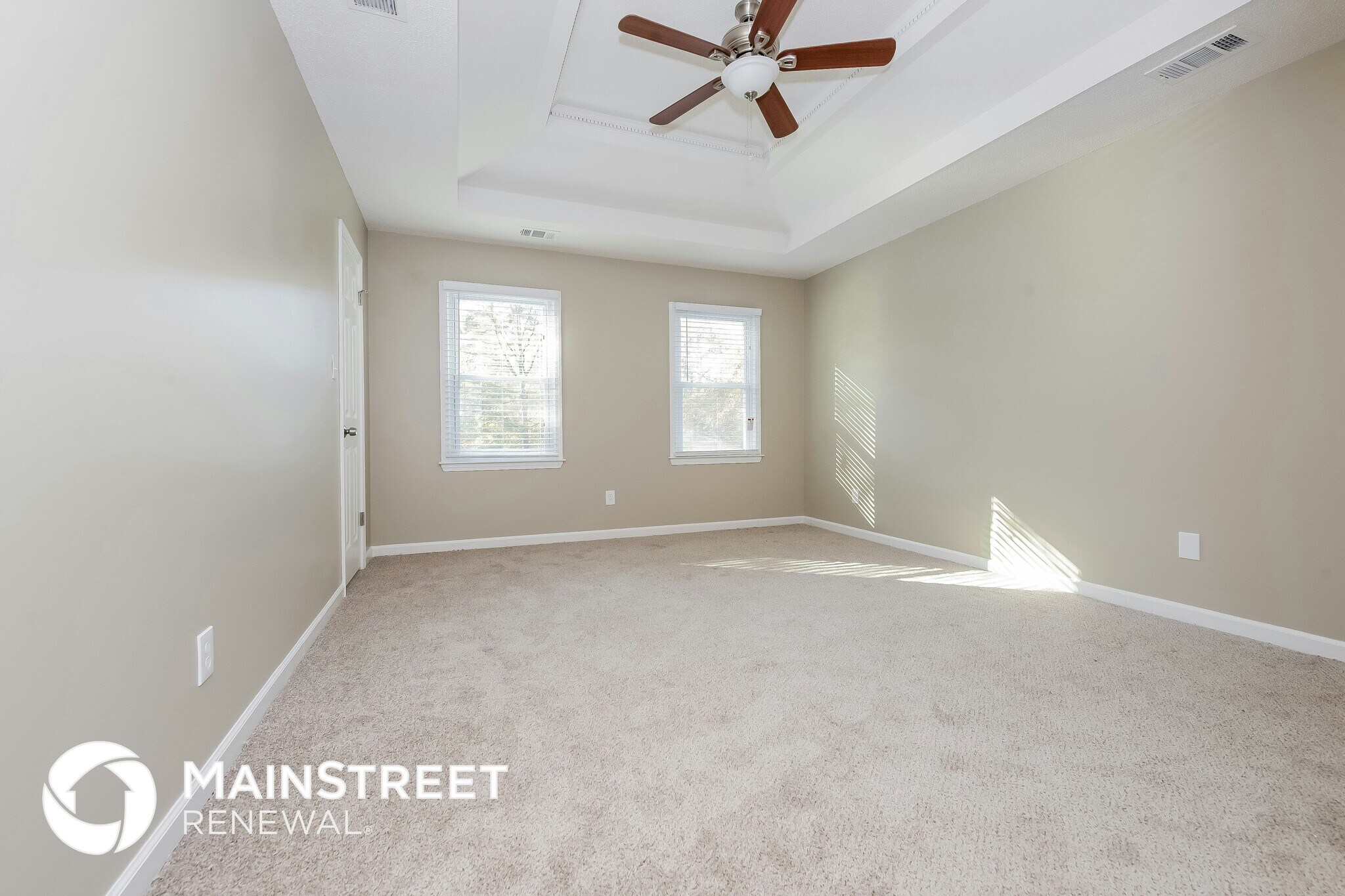 Building Photo - 65 Pine Tree Dr