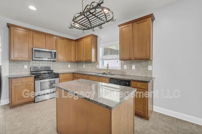 Building Photo - 816 Kaitlyn Dr