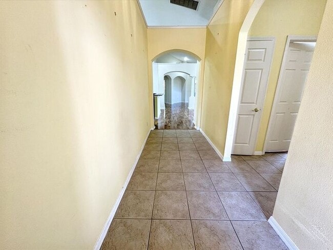 Building Photo - 10864 Cory Lake Dr