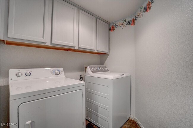 Building Photo - 6436 North Point Break St