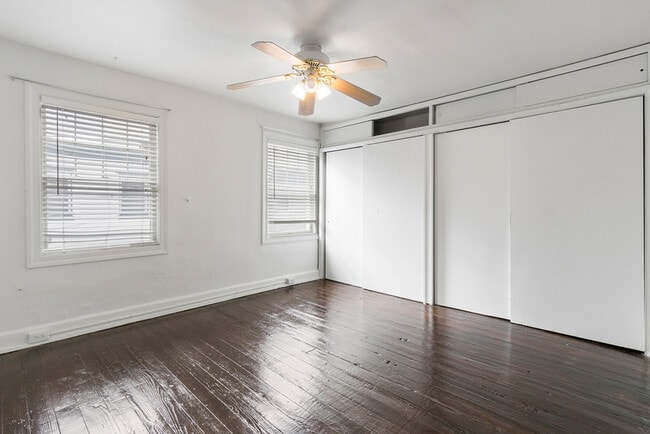 Building Photo - 2041 Pemberton St