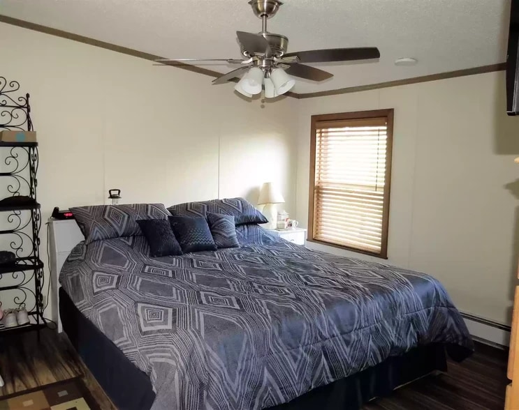 Building Photo - 20 Northfield Dr