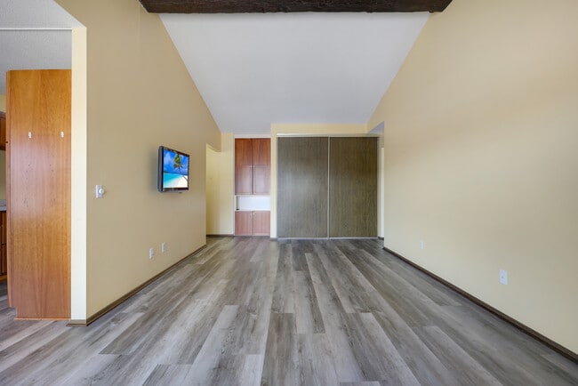 Building Photo - 950 Westbrooke Way