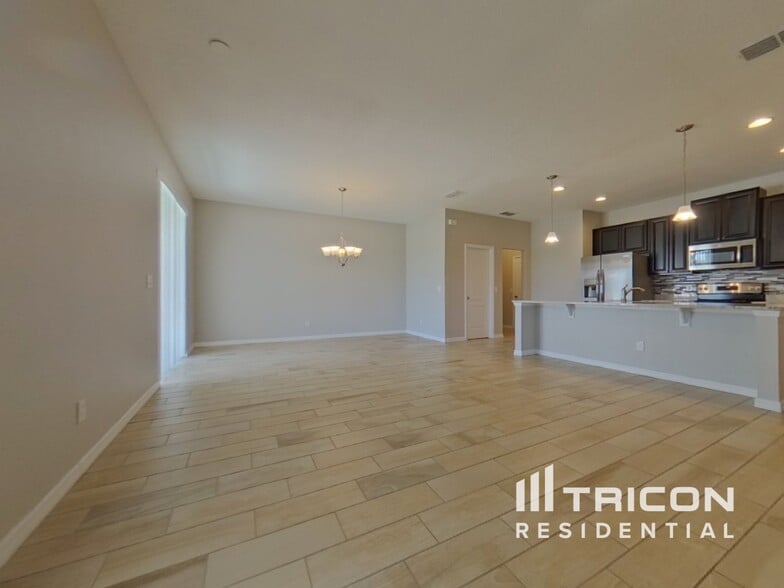 Building Photo - 2275 Kelmscott Ct