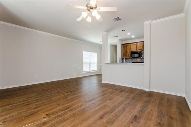 Building Photo - 5928 Round Up Ln