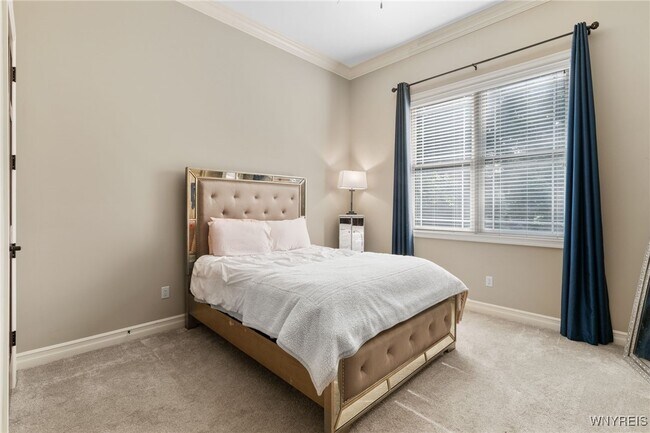 Building Photo - 9743 Cobblestone Dr