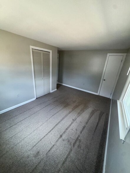 Building Photo - 45 N Lake Ave