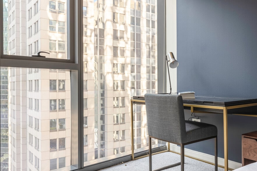 Building Photo - 300 N Canal St