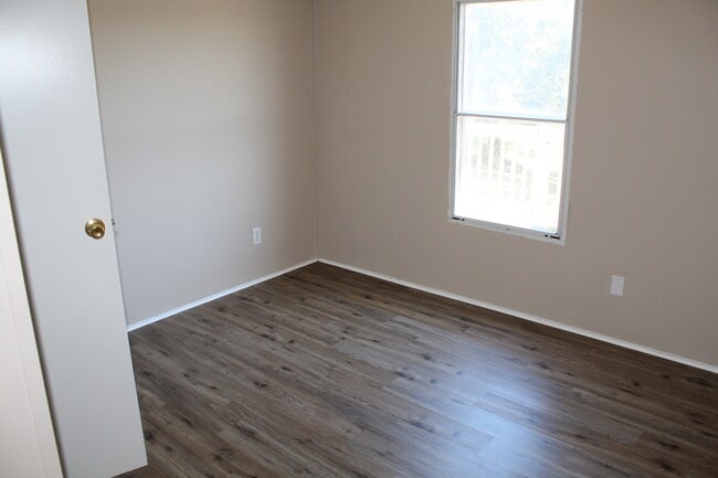 Building Photo - 4797 Briar Ct